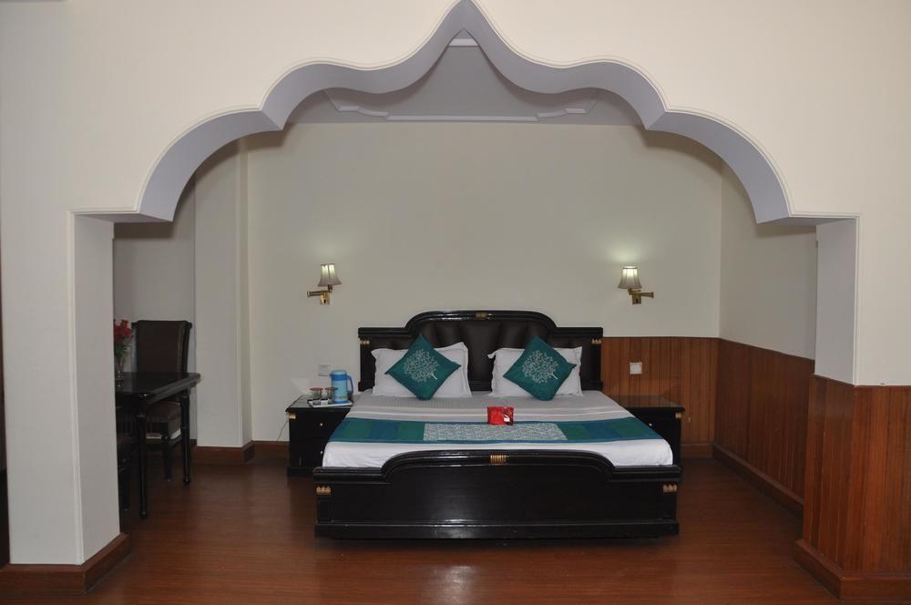 Hotel Aachman Regency Shimla Exterior foto